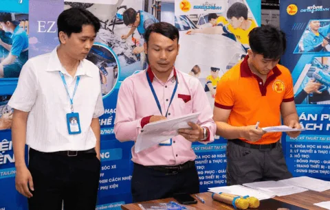 Kỳ Thi Tốt Nghiệp Học Viện STORE DETAILING Lần Thứ 15